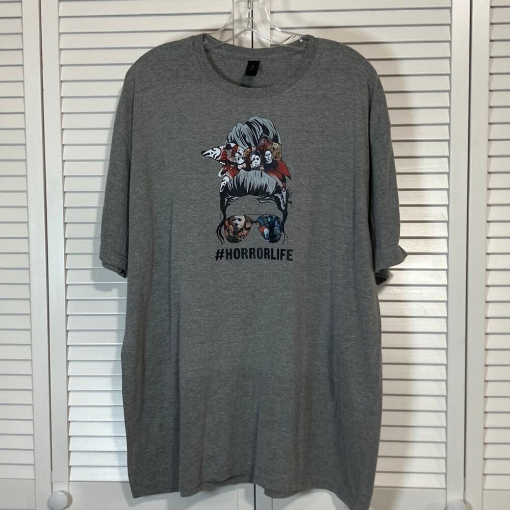Gildan Softstyle Gray Horror Life Messy Bun Graphic T-shirt Unisex 2XL